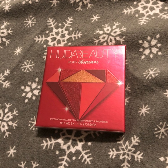 Huda Beauty Ruby Obssesions Palette - Picture 2 of 2
